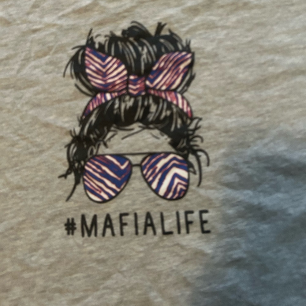 *Buffalo Bills Women’s 3X MafiaLife Shirt